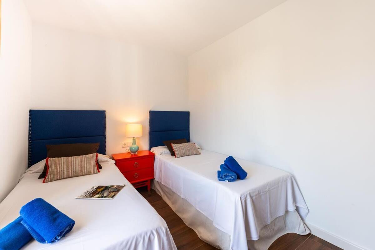 Pueblo Andaluz Villa Нерха Екстериор снимка